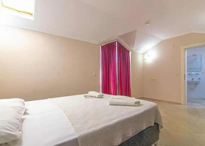 Calis'ta Denize Sifir 8 Kisilik Pearl 8 * Fethiye