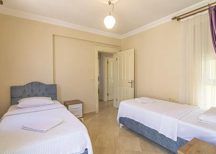 Calis'ta Denize Sifir 8 Kisilik Pearl 8 Villa Fethiye