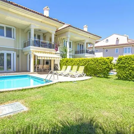 Calis'ta Denize Sifir 8 Kisilik Pearl 8 Villa