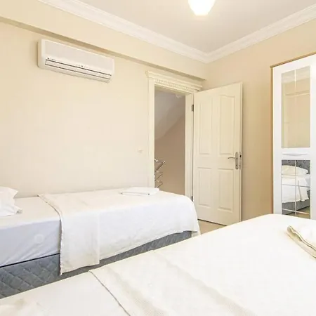 Calis'ta Denize Sifir 8 Kisilik Pearl 8 *