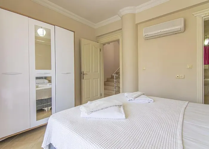 Calis'ta Denize Sifir 8 Kisilik Pearl 8 * Fethiye